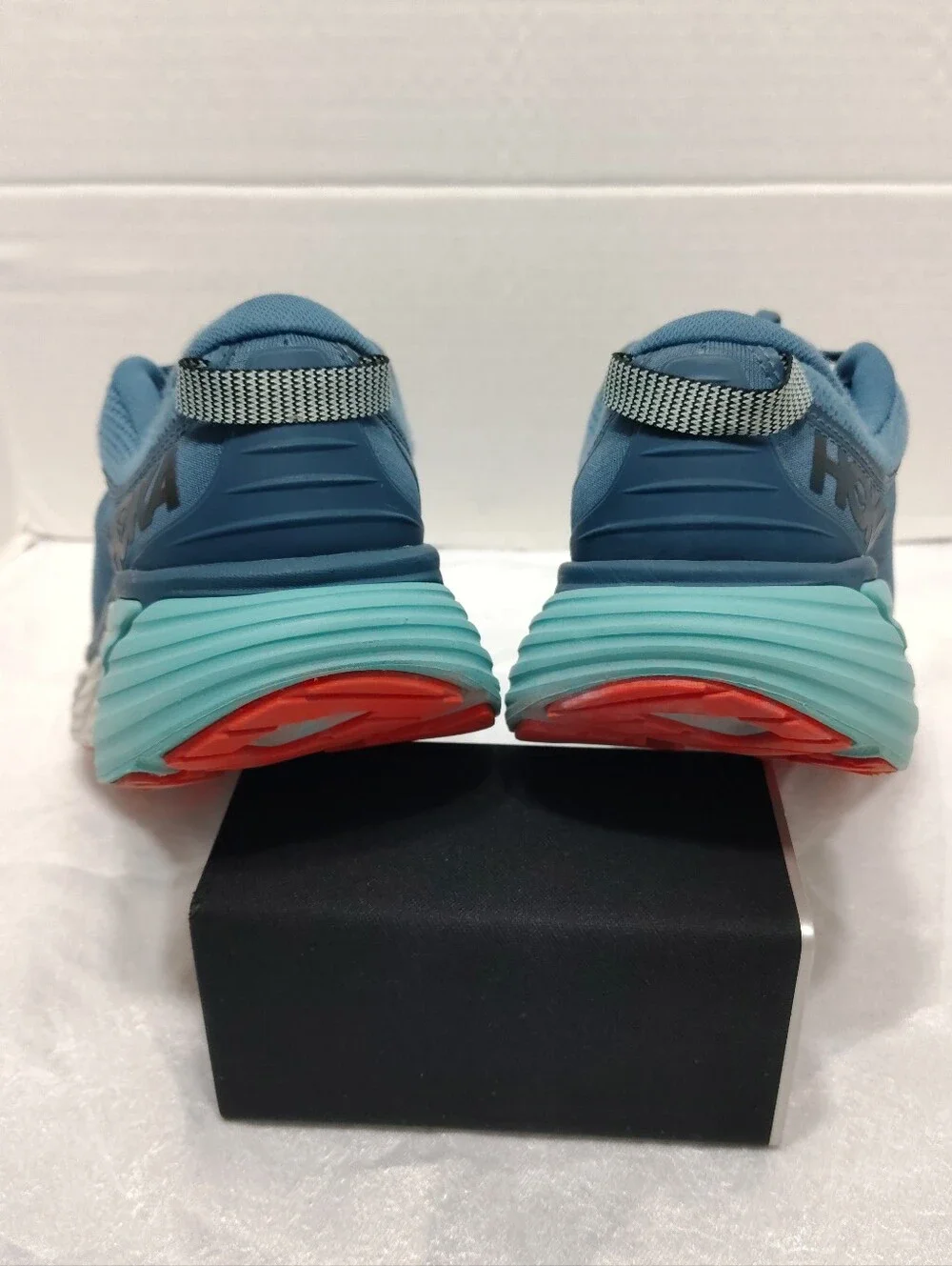 Hoka One One hoka one